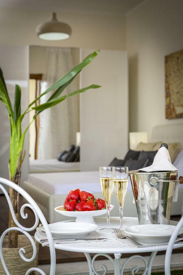 Luxury Rooms & Suites Olbia Exterior photo